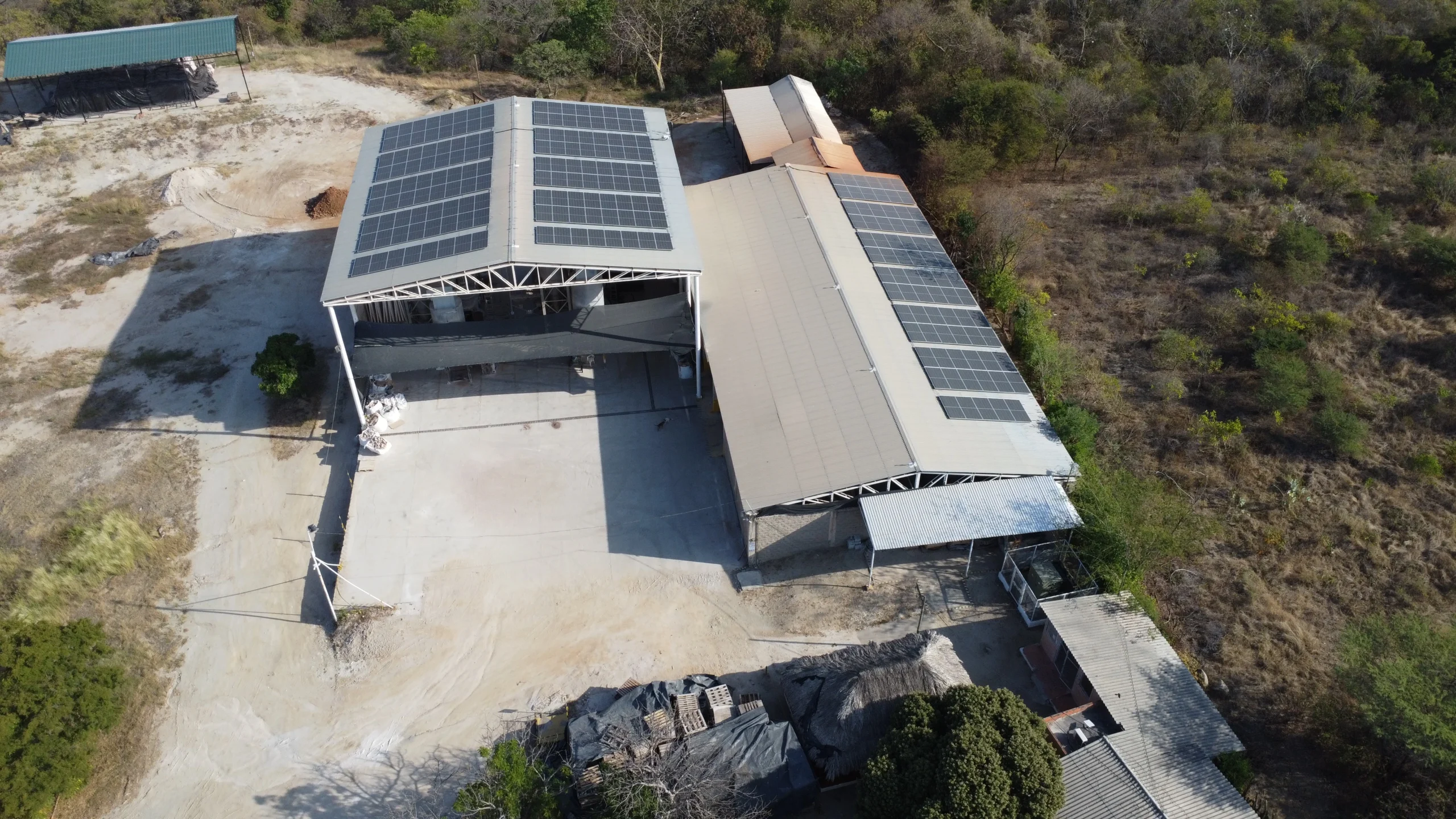 Panales solares mina Magtoc