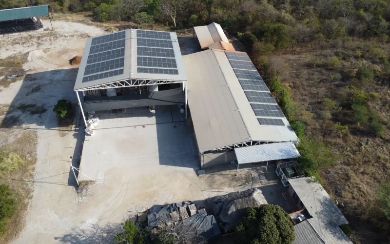 Panales solares mina Magtoc